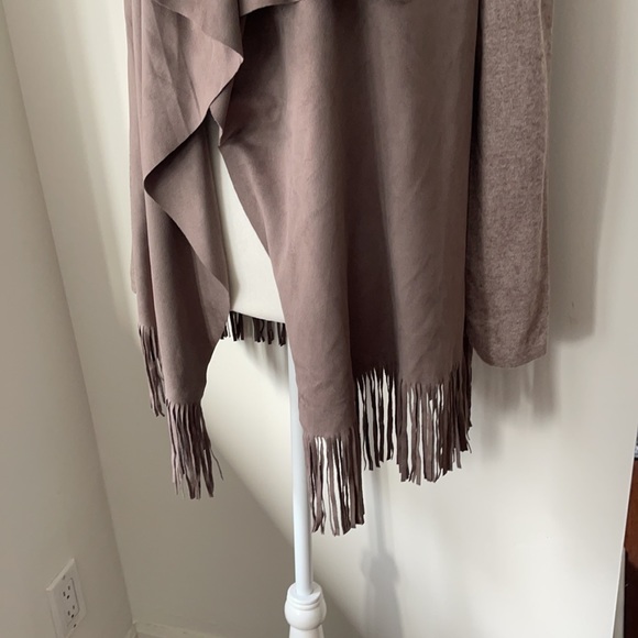 Muche et Muchette tan ultra suede and soft knit fringes waterfall cardigan - Picture 6 of 11